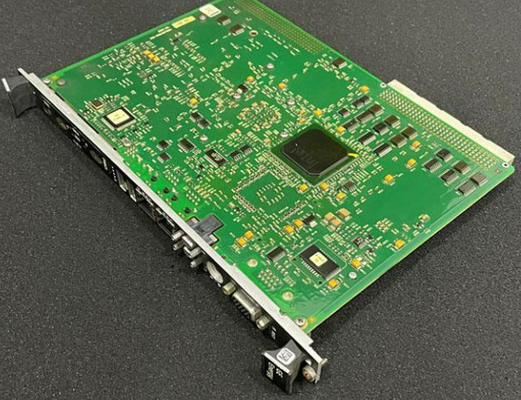 GE IS215UCVGM06A Планшеты и управление турбинами Марк VI IS200 PLC промышленного управления