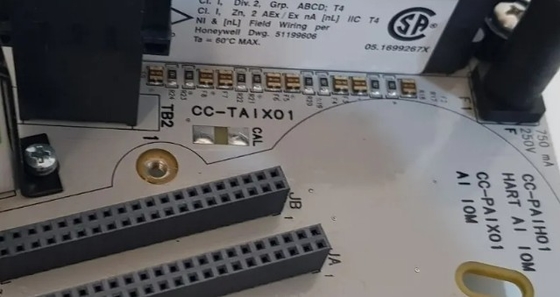 CC-TAIX01 Honeywell Аналоговый входный модуль IOTA Модуль DCS Части совершенно новые