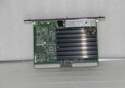 GE IC698CPE030 PACSystems RX7i Управляющий центральный процессор для систем PLC