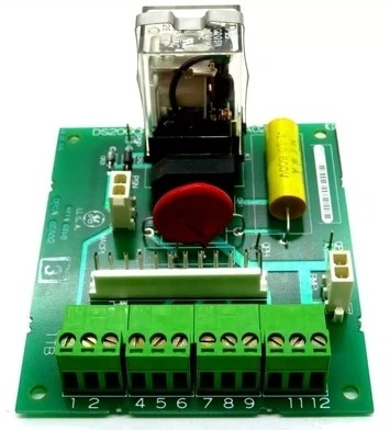 DS200CPCAG1A GE Контактник Пилотная панель 12-конечный соединитель и 2-конечные соединители Четыре терминала проводки