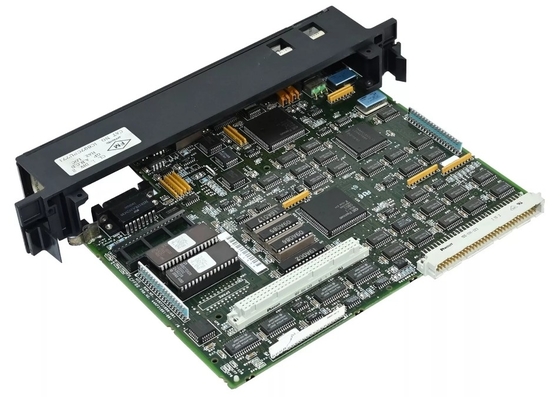 IC697CPU771 GE PLC процессоры 12 МГц Расширяемый центральный процессор Единый слот CPU До 8K аналоговый I/O