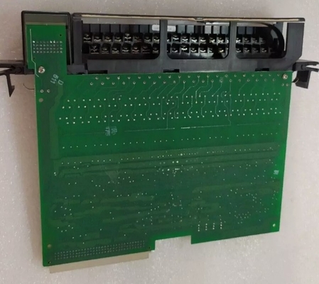 IC697MDL653 GE Дискритетные входные модули 24 вольт постоянного тока положительная / отрицательная логика 32 точки