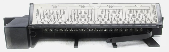 IC697MDL750 GE Дискритетные выходные модули 24/48 Вт DC 0,5 Ампер 32-точечный выходный модуль