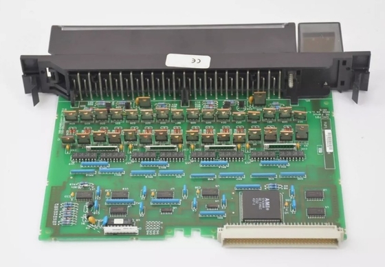 IC697MDL753 GE Дискритетные выходные модули 5/48 Вт DC 0,5 Ампер отрицательная логика 32-точечный выходный модуль