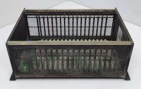 IC698CHS017 GE PACSystems RX7i Racks 17 Слот Передняя и задняя установка ЦПУ и конфигурации В/В