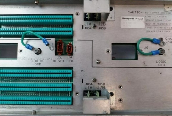 Honeywell 51402455-100 D/N Модуль Классическая Задняя панель 2 NODE CFA