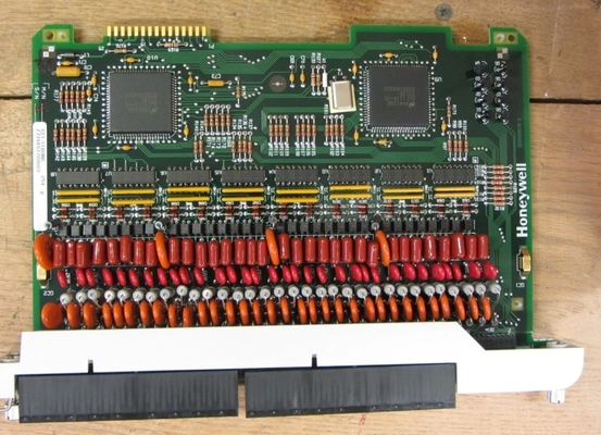 Honeywell 621-1180RC 115 VAC Digital Input Board 32 PT PLC Модуль