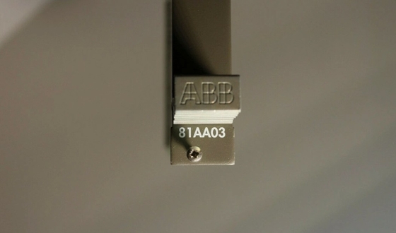 81AA03A-E GJR2394100R1210 ABB выходный модуль аналоговый IO модуль