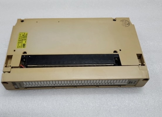 07EB61 GJV3074341R1 ABB Цифровой входный модуль 32DI 24 VAC/DC PLC модуль