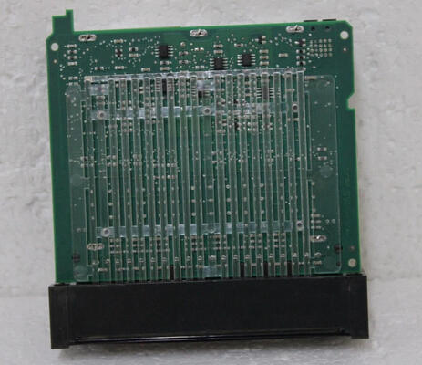 Honeywell 900A01-0102 8-канальный аналоговый модуль ввода общего назначения для управления процессом HC900