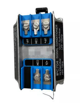 IPC704 244-704-000-042 A1-B03-C100-D100-E5-F2000-G0-H0-I0 Пиезоэлектрический кондиционер сигнала заряда для измерения скорости вибрации корпуса подшипника