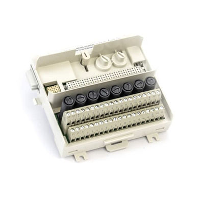 TU837V1 ABB S800 удлинило блок 8x1 прекращения модуля сплавило Isol 3BSE013238R1