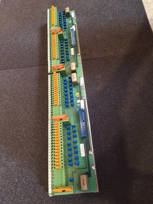 Части 57160001-UH PLC доски цифрового входного сигнала блока соединения DSTD150A ABB запасные