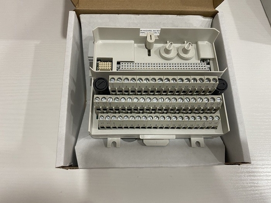 I/O PLC 8 TU831V1 ABB направляет выдвинутый DCS 3BSE013235R1 I/O терминального блока S800
