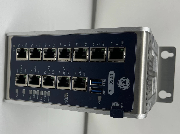 IS420UCECH1B Управляющий ГЭ марки VIe