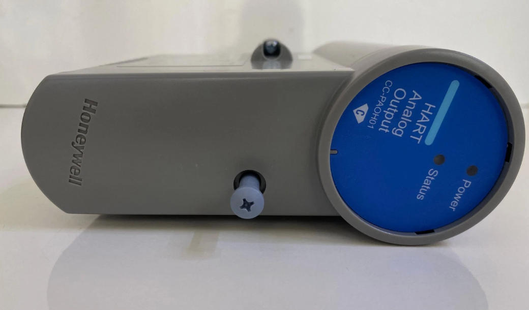 Honeywell CC-PAOH01 16-канальный высокопроизводительный модуль аналогового вывода HART для аналоговых сигналов 4–20 мА